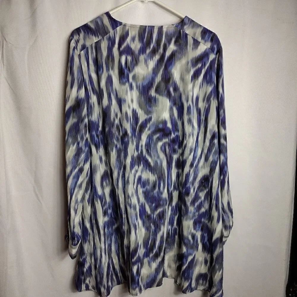 Chico's tunic  - Picture 2 of 5